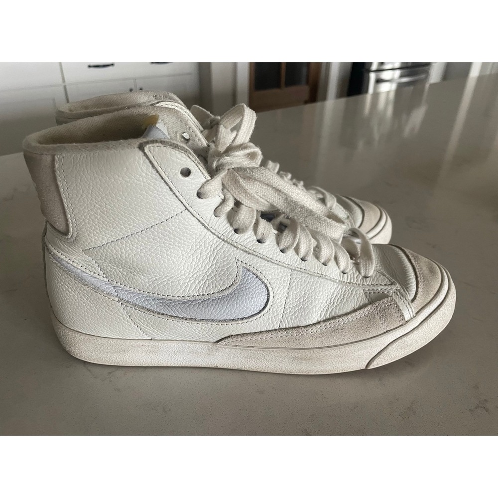 Nike Blazer Mid '77 High Top Sneakers White Leather Retro Shoes Womens